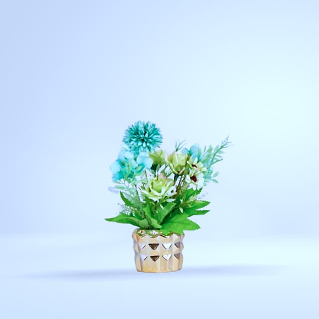 Bouquet fleurs turquoise en pot doré facetté